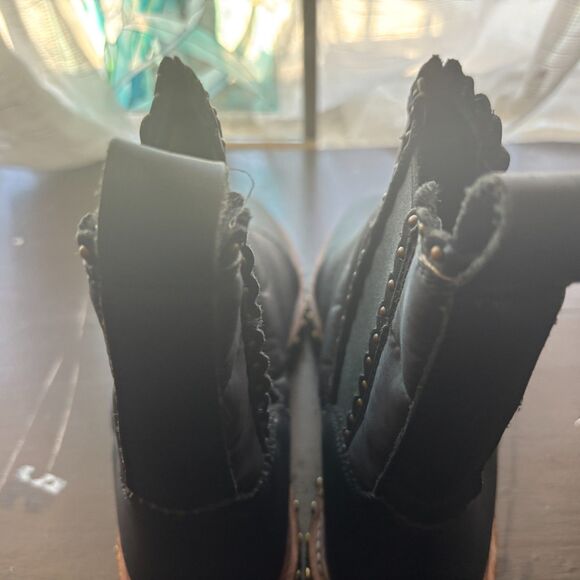 Free People Atlas Puffer Chelsea Boot in Black Bike Moto Size 38 US Size 7.5 - Picture 6 of 16